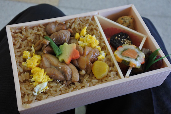 大館名物の鶏めしを美味しくいただきました