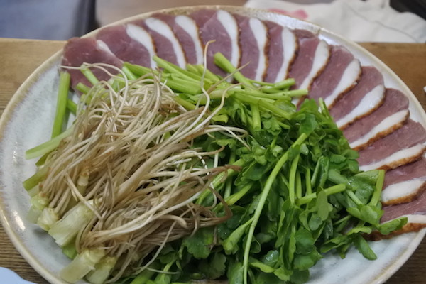 仙台名物のせり鍋