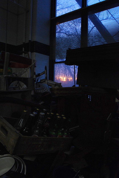 The Sunset in the Junk