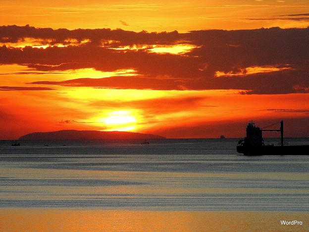 マニラ湾今日の夕陽、コレヒドール島